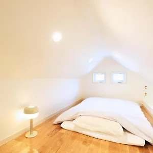 https://harmonious-light-south.hotelshakone.com